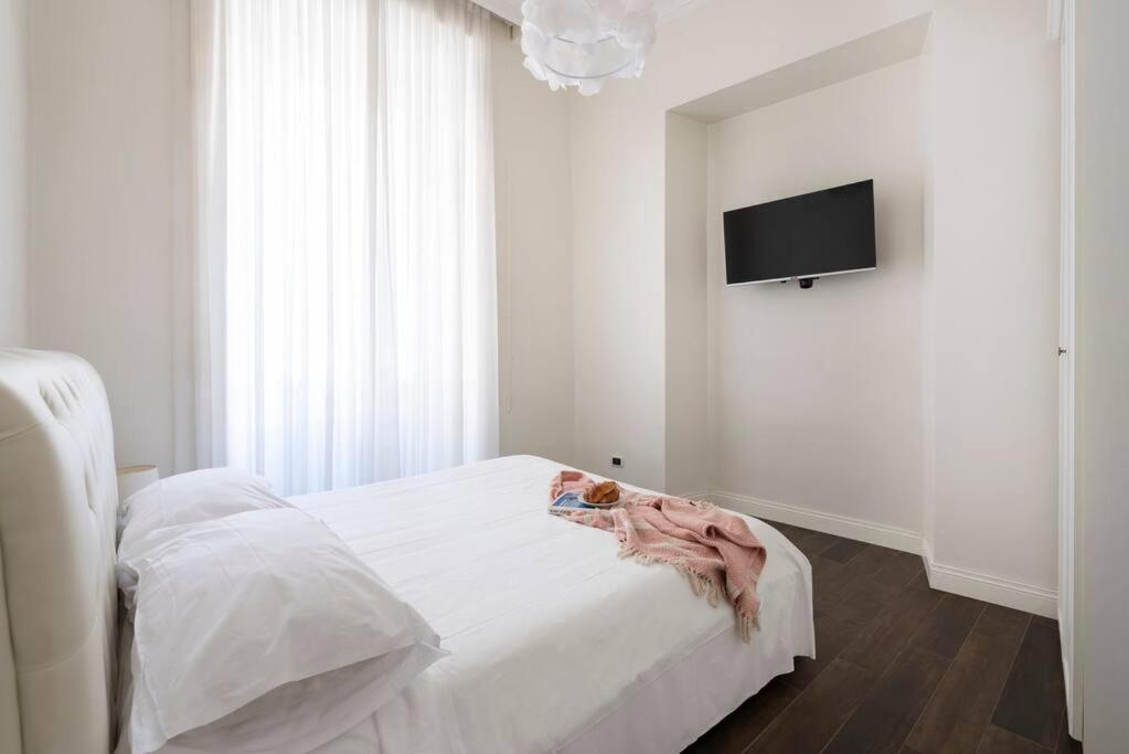 Luxury Blu Roma